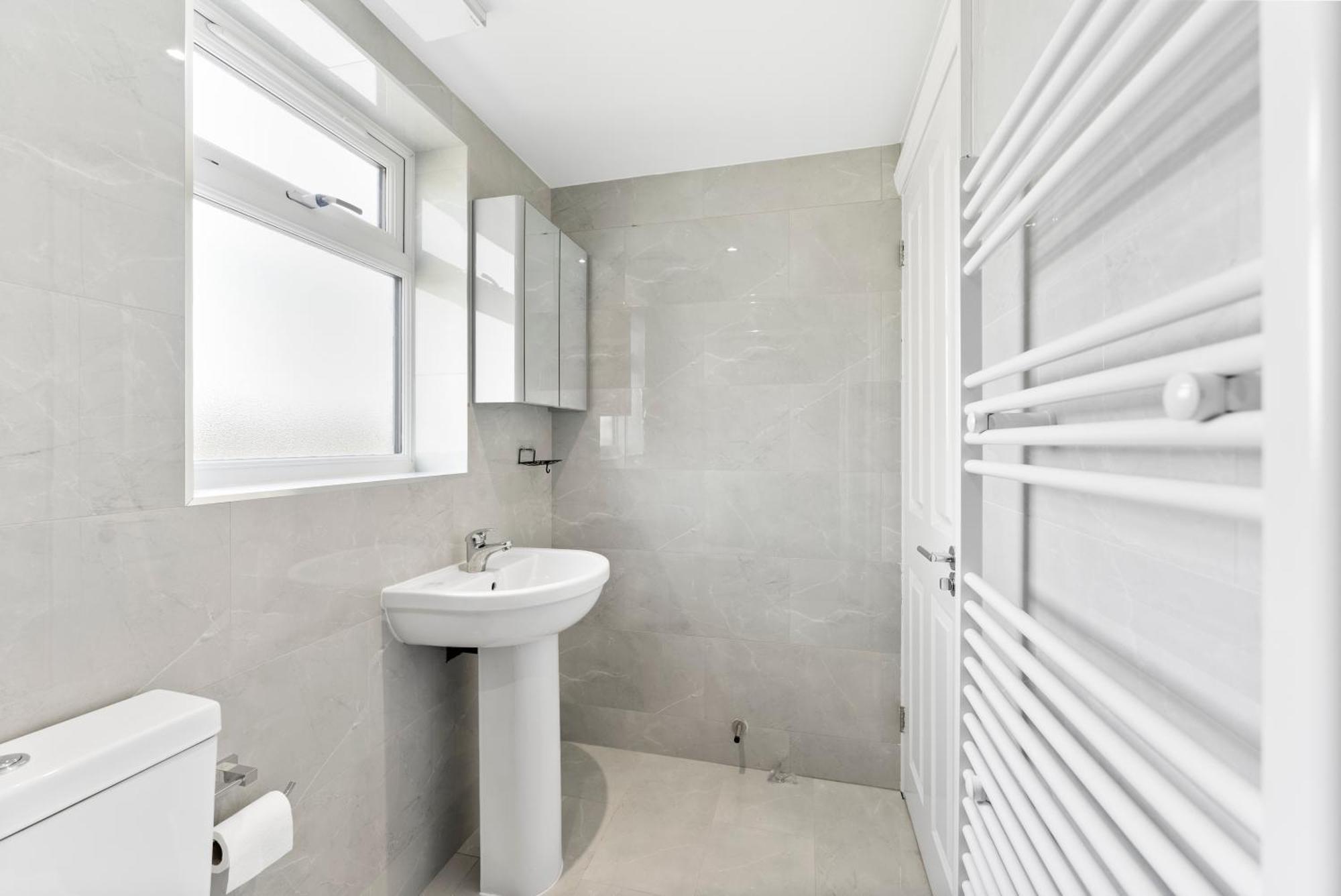 Stylish Wembley Gem - Parking -Sleeps 14 London Kültér fotó